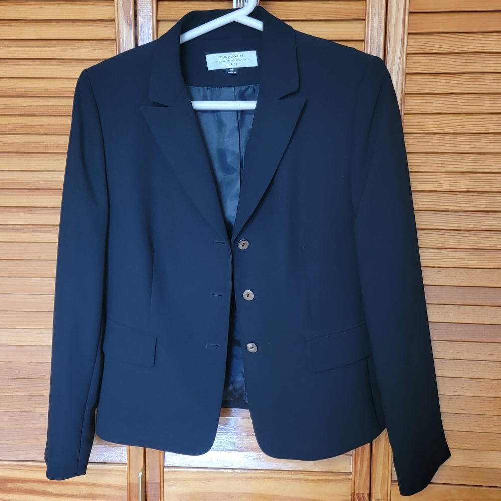 Tahari Black Suit Jacket Sz 8P
